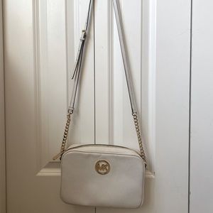White Michael Kors Ginny leather crossbody